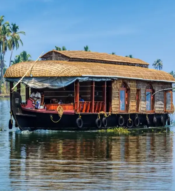 Three Bedroom Suite Houseboat Cruising Alleppey's Waters